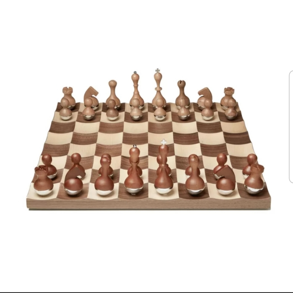 COPY - Wobble Chess Set
